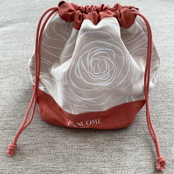 Cute Lancôme Cosmetics Bag - Picture 1 of 5